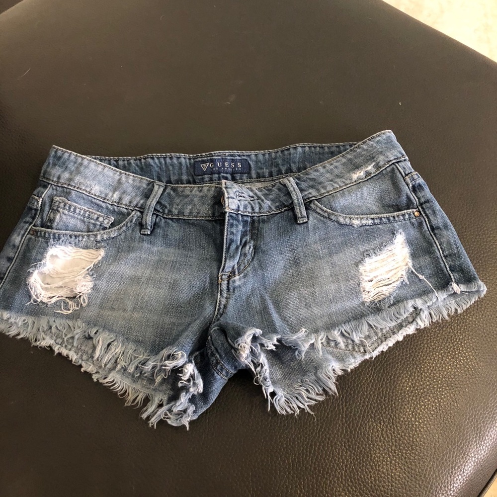 Vintage guess shorts.